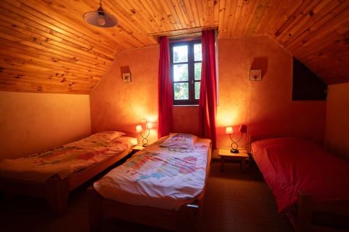 chambre-lits-simples-gite-pavillon-de-chasse