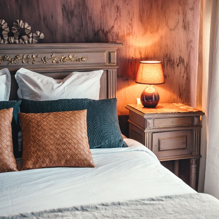 Séjour en Occitanie, au Domaine de La Vialette, Ecolodge prés des Cévennes avec gîtes et chambres d'hôtes