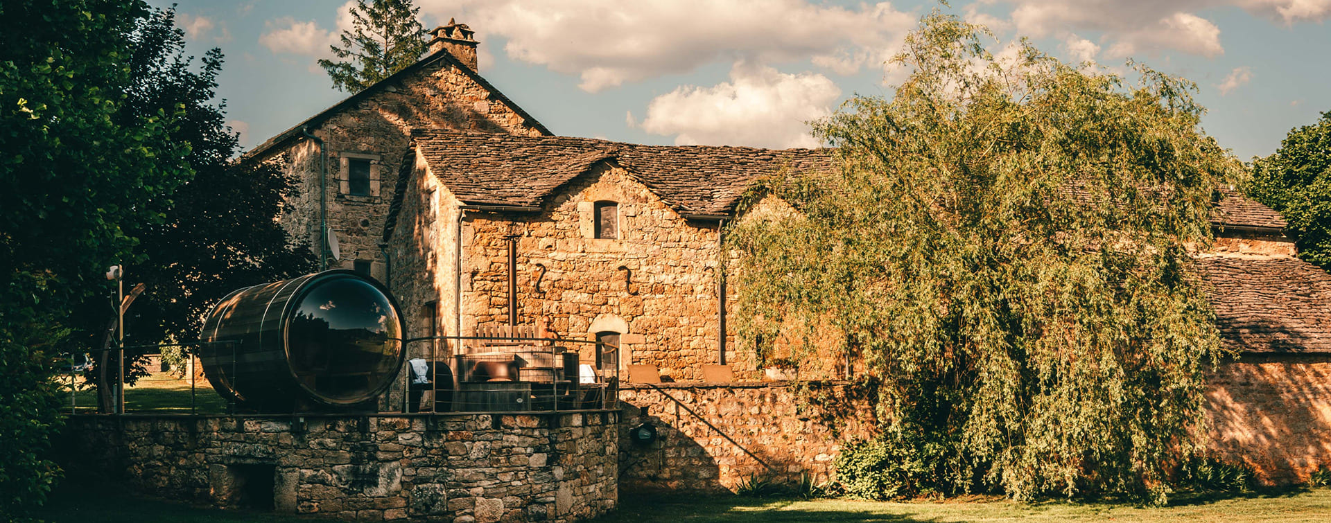domaine-de-la-vialette-lozere-sauna-bulle