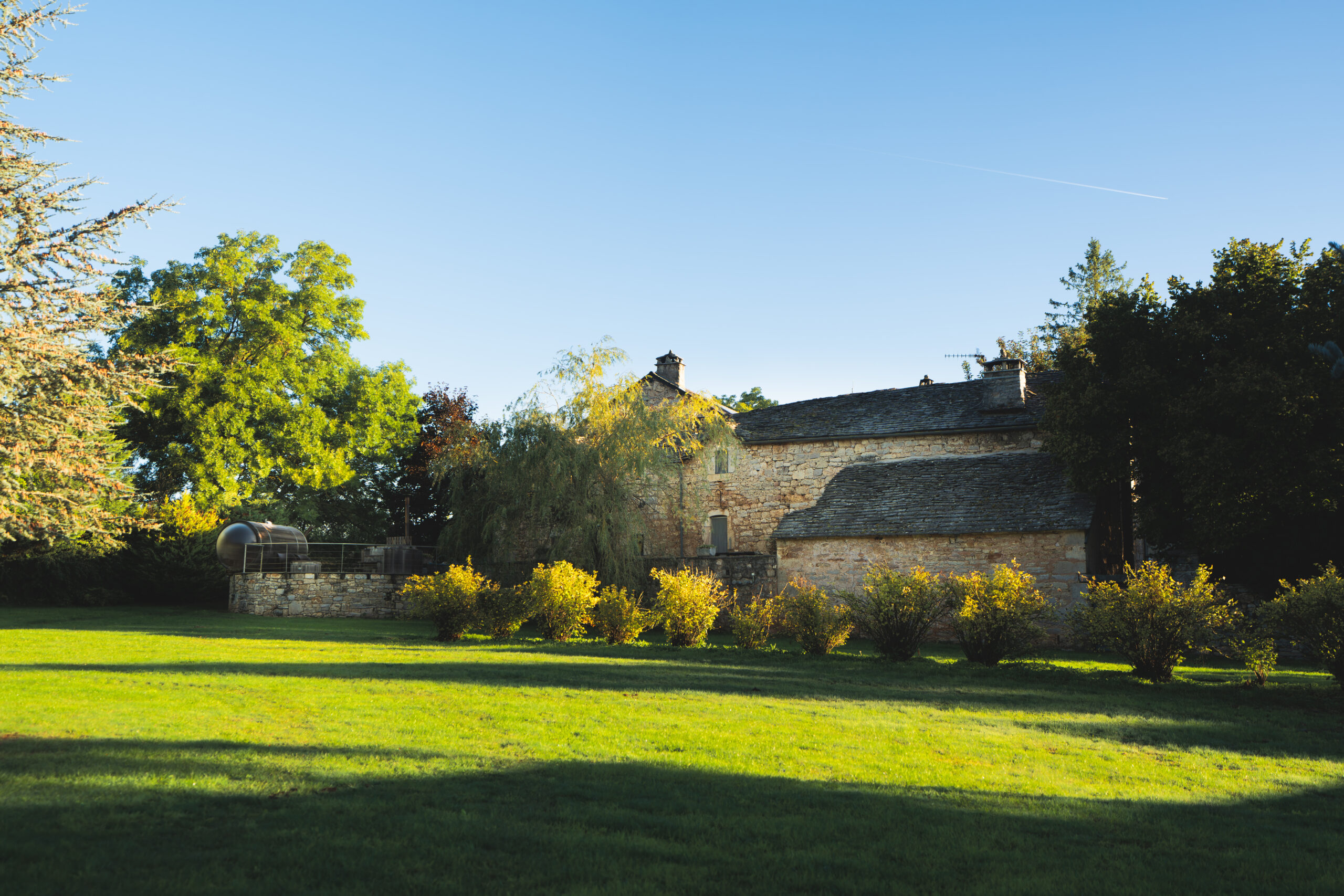 domaine-de-la-vialette-lozere-exterieur